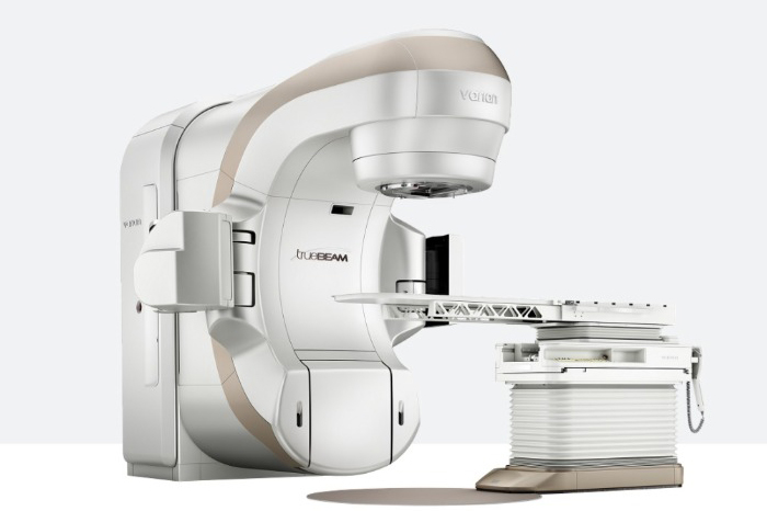 contracted the latest radiotherapy machine