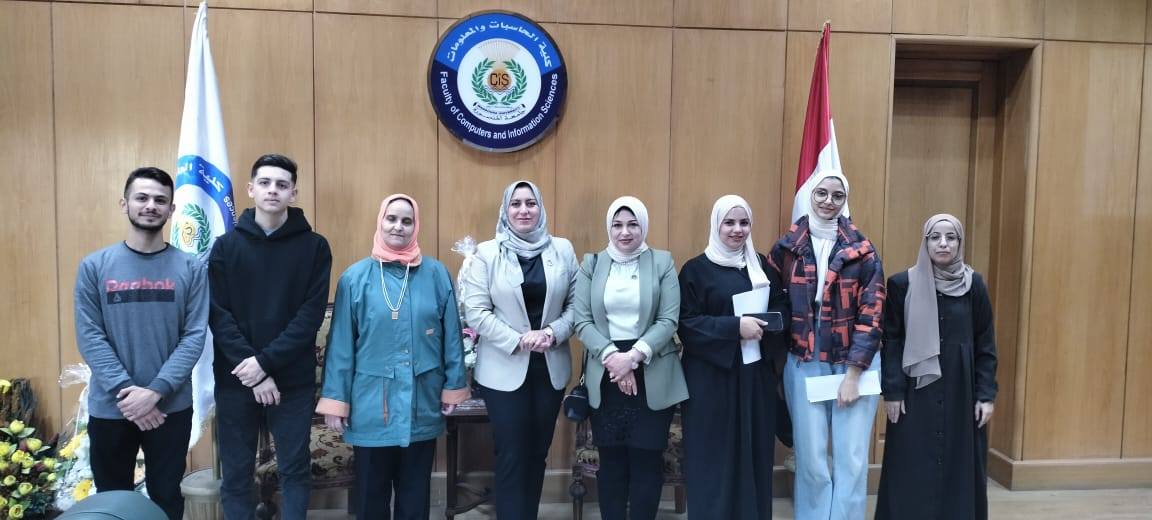 تنفيذ المرحله الرابعه لبرنامج التوعيه عن مقاومه المضادات الحيويه