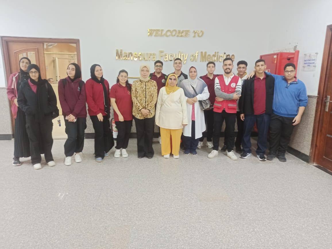 زيارة مدرسه السنبلاوين الرسمية المتميزة للغات لكليه الطب