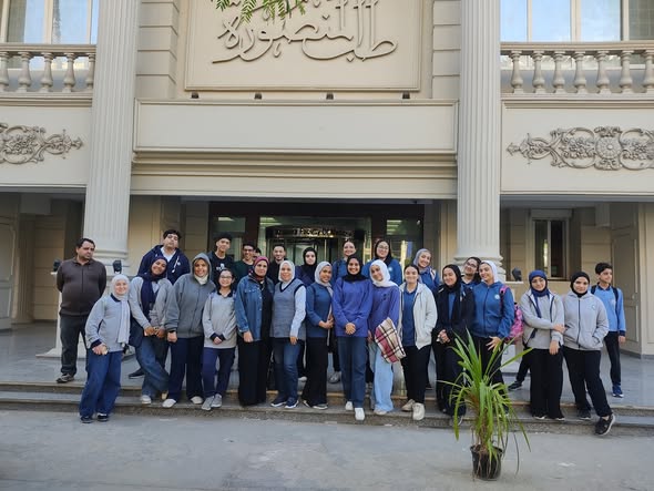 طب المنصورة تستقبل طلاب الرسمية المتميزة للغات 